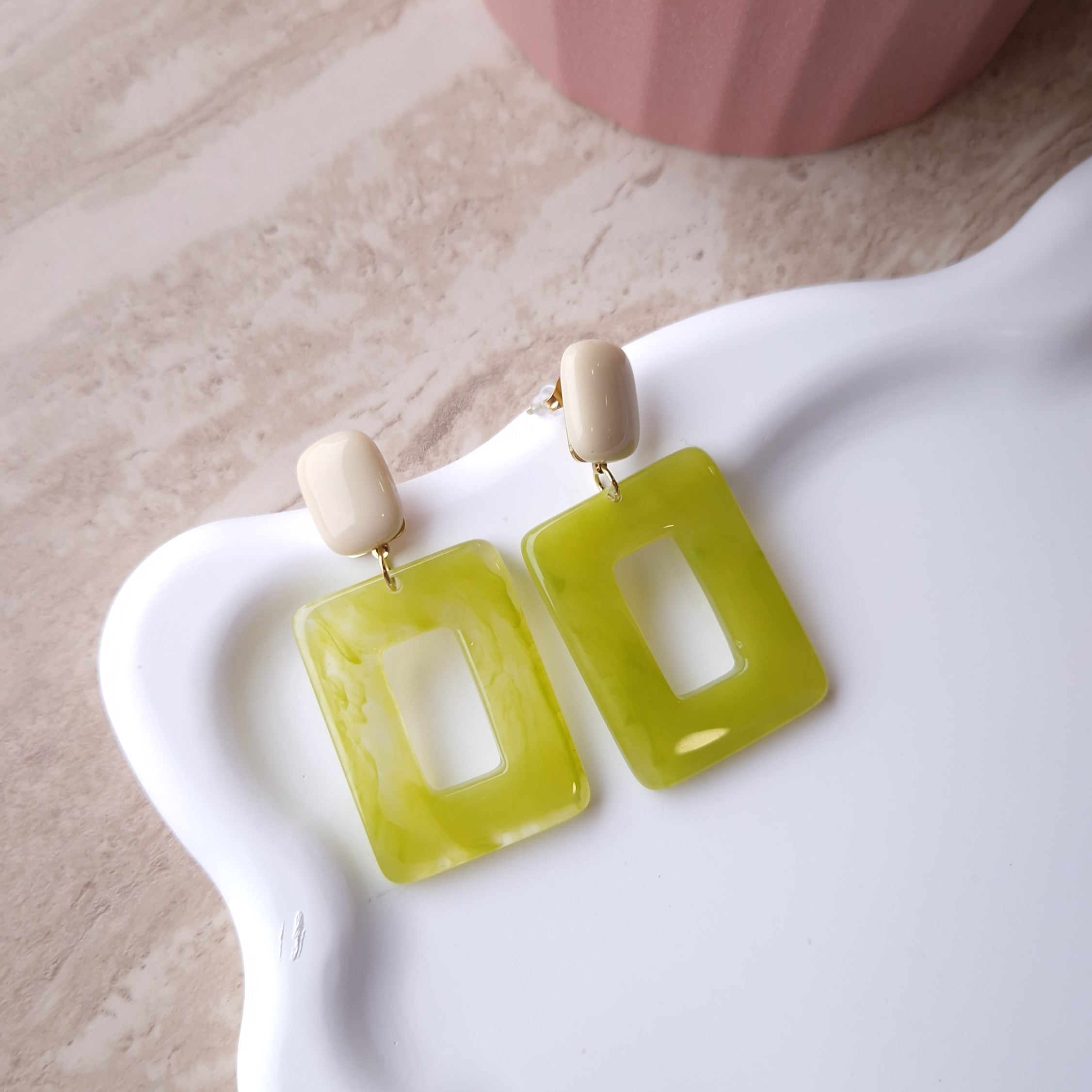 Boucles d'oreilles forme rétro rectangle vert