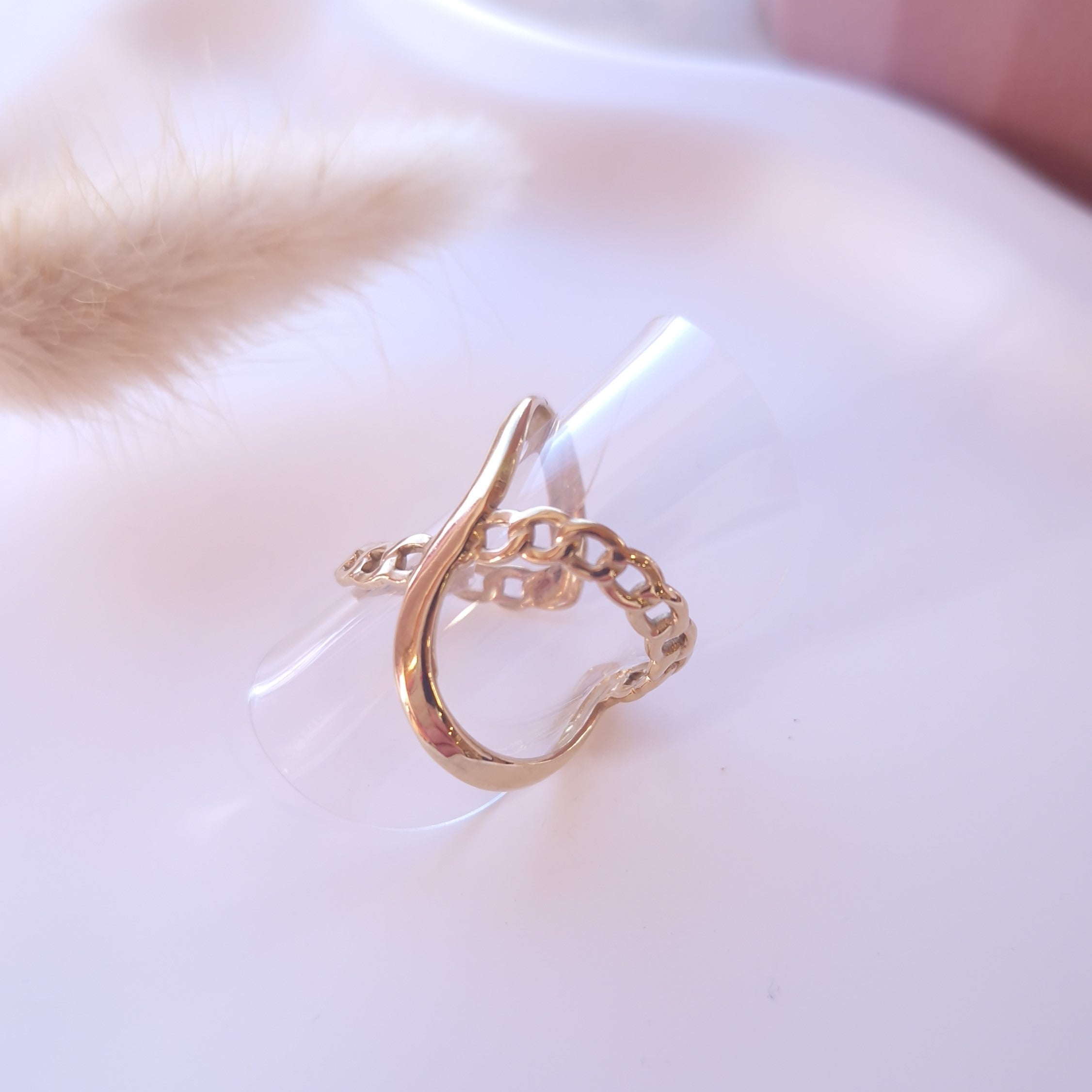 bague original forme X et effet maille chaine ajouré acier inoxydable doré