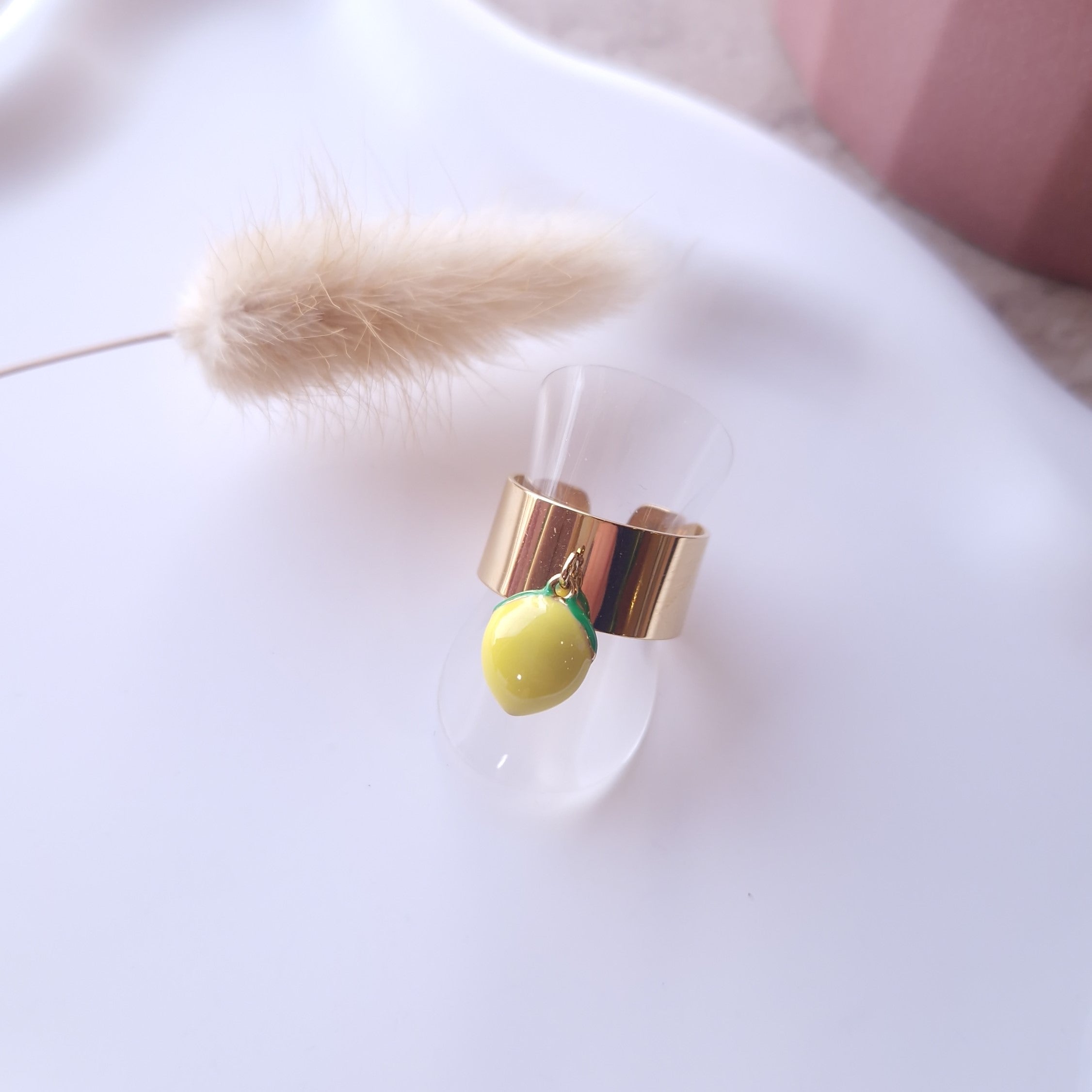 bague femme acier inoxydable tendance pendentif citron résine