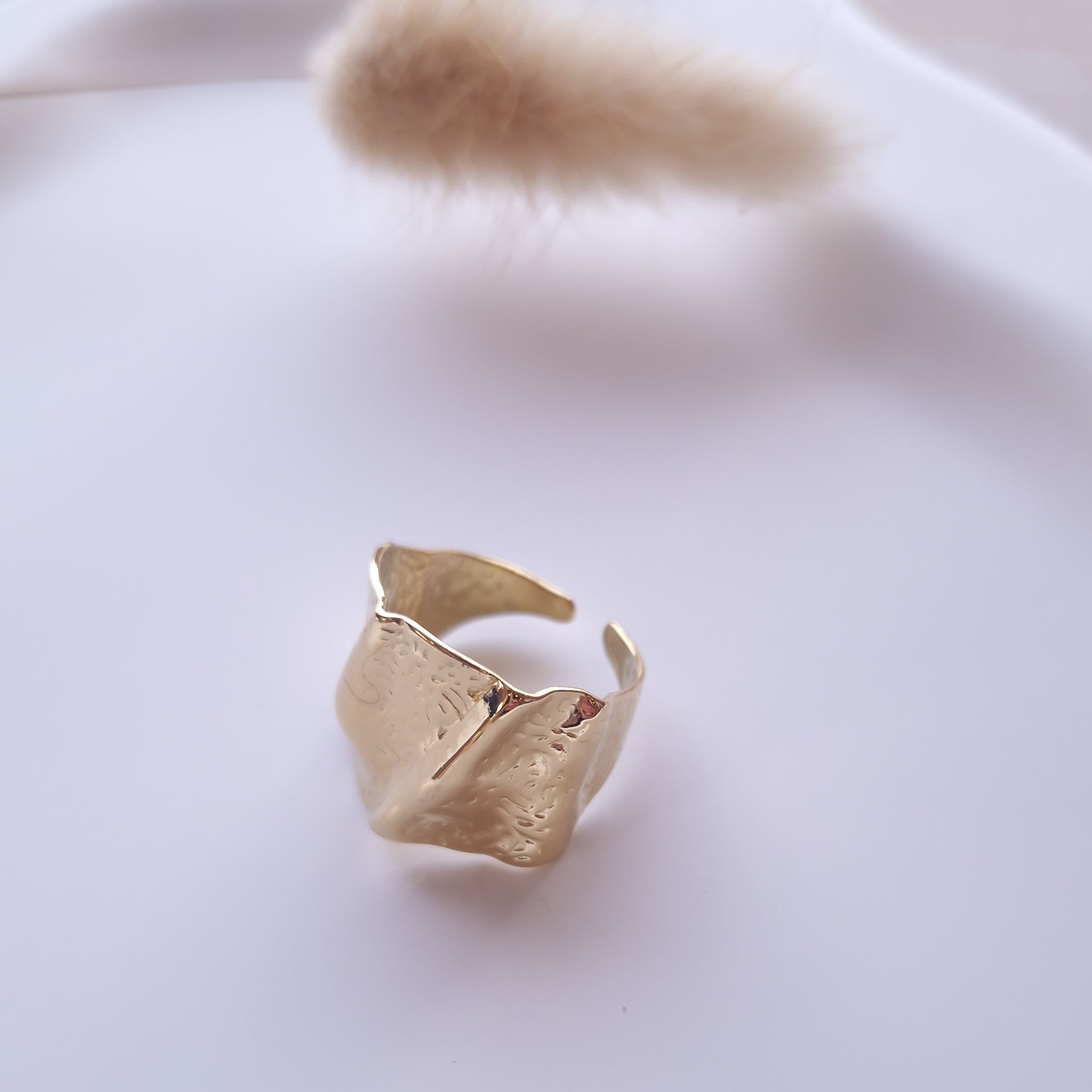 bague acier inoxydable doré martelé design moderne bijou femme tendance original réglable 