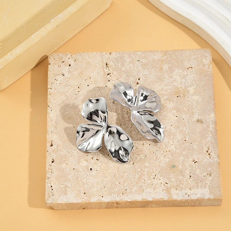 boucles d'oreilles tendance argenté pétales fleurs bijou acier inoxydable