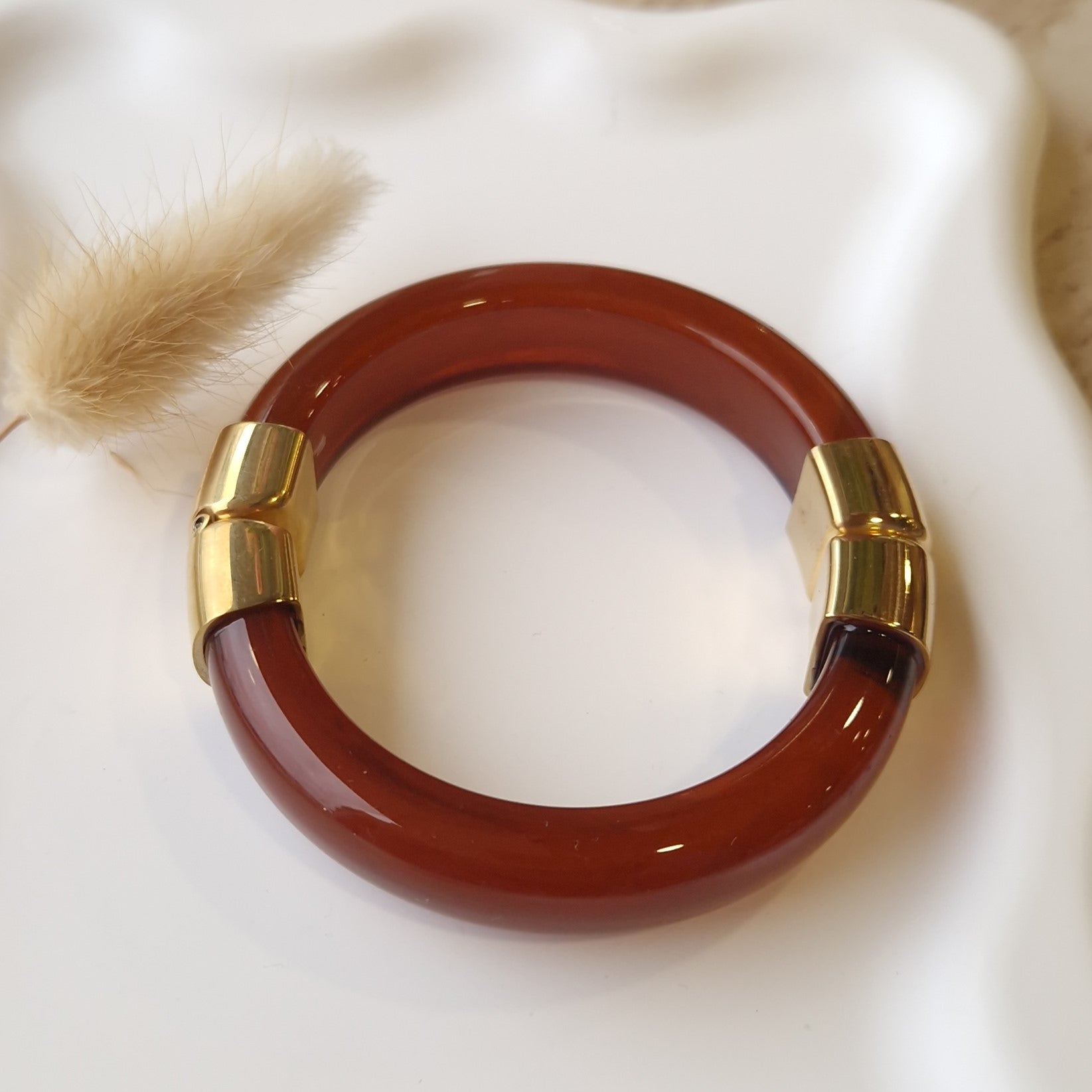 bracelet jonc camel femme doré et résine fermoir aimanté bijou élégant