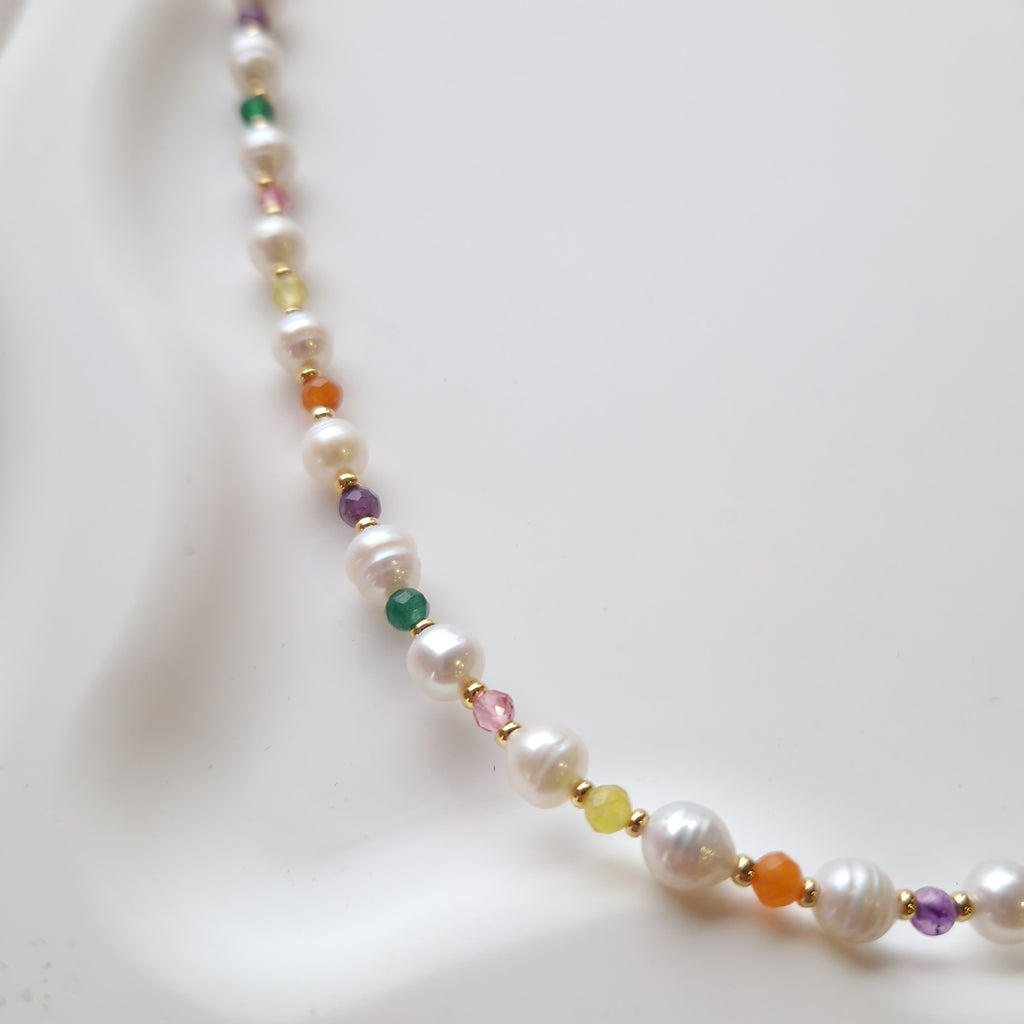 ras du cou coloré acier inoxydable et perles multicolore