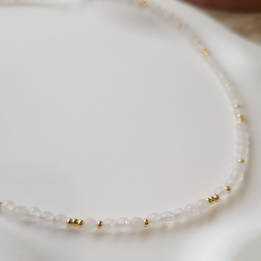 collier perle blanches printemps été 