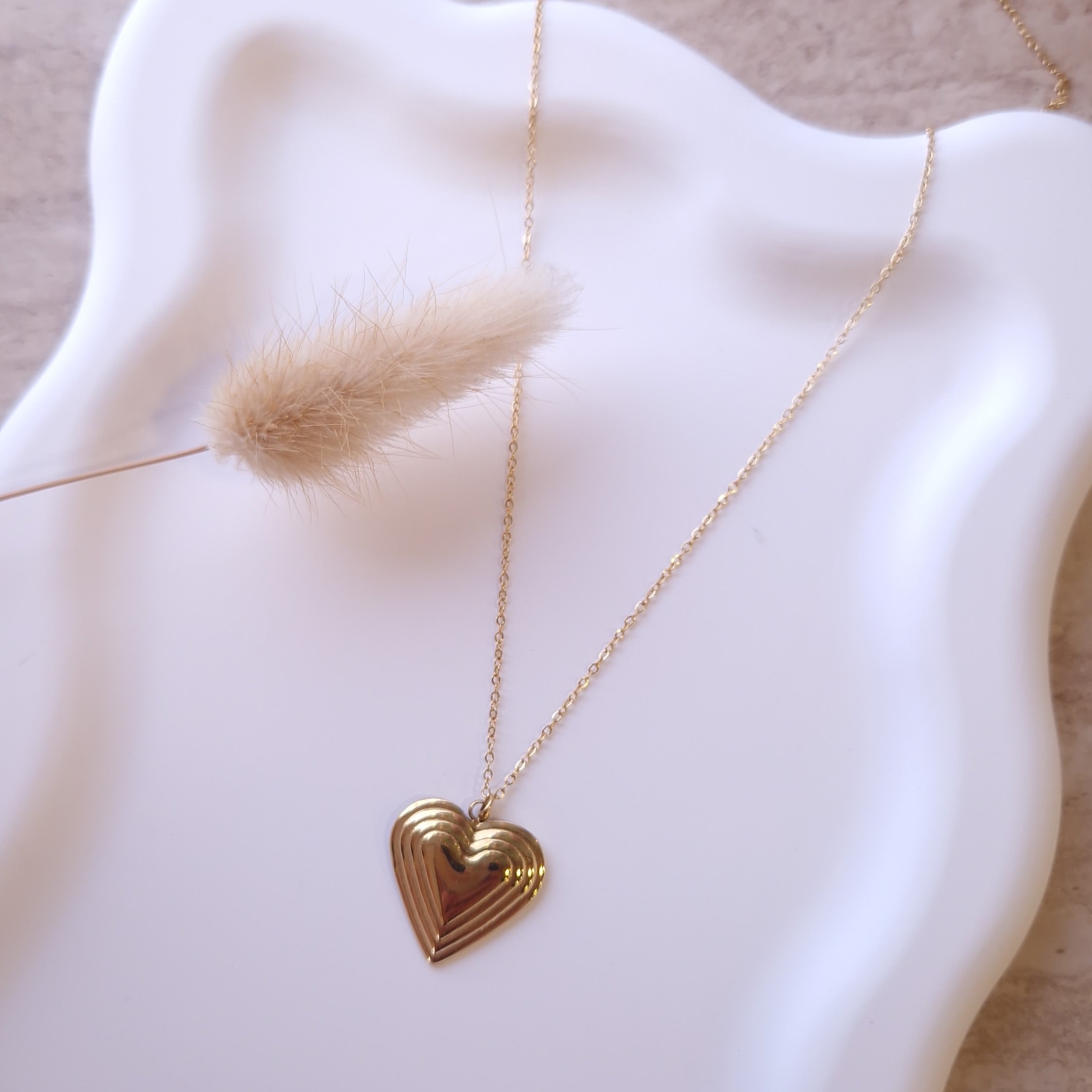 collier romantique chaine acier inoxydable et pendentif coeur relief idée cadeau 