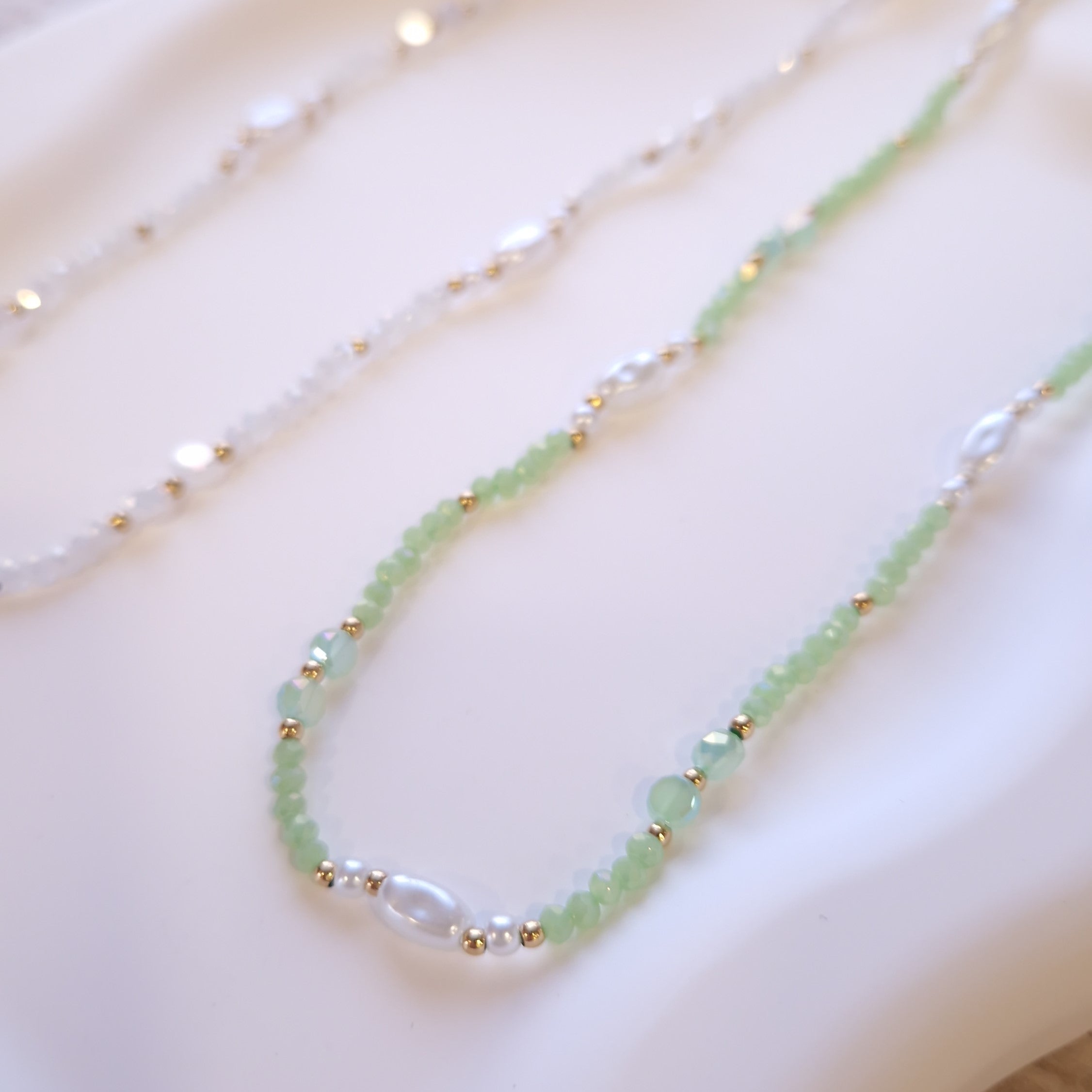 ras du cou collier femme perles tendance 