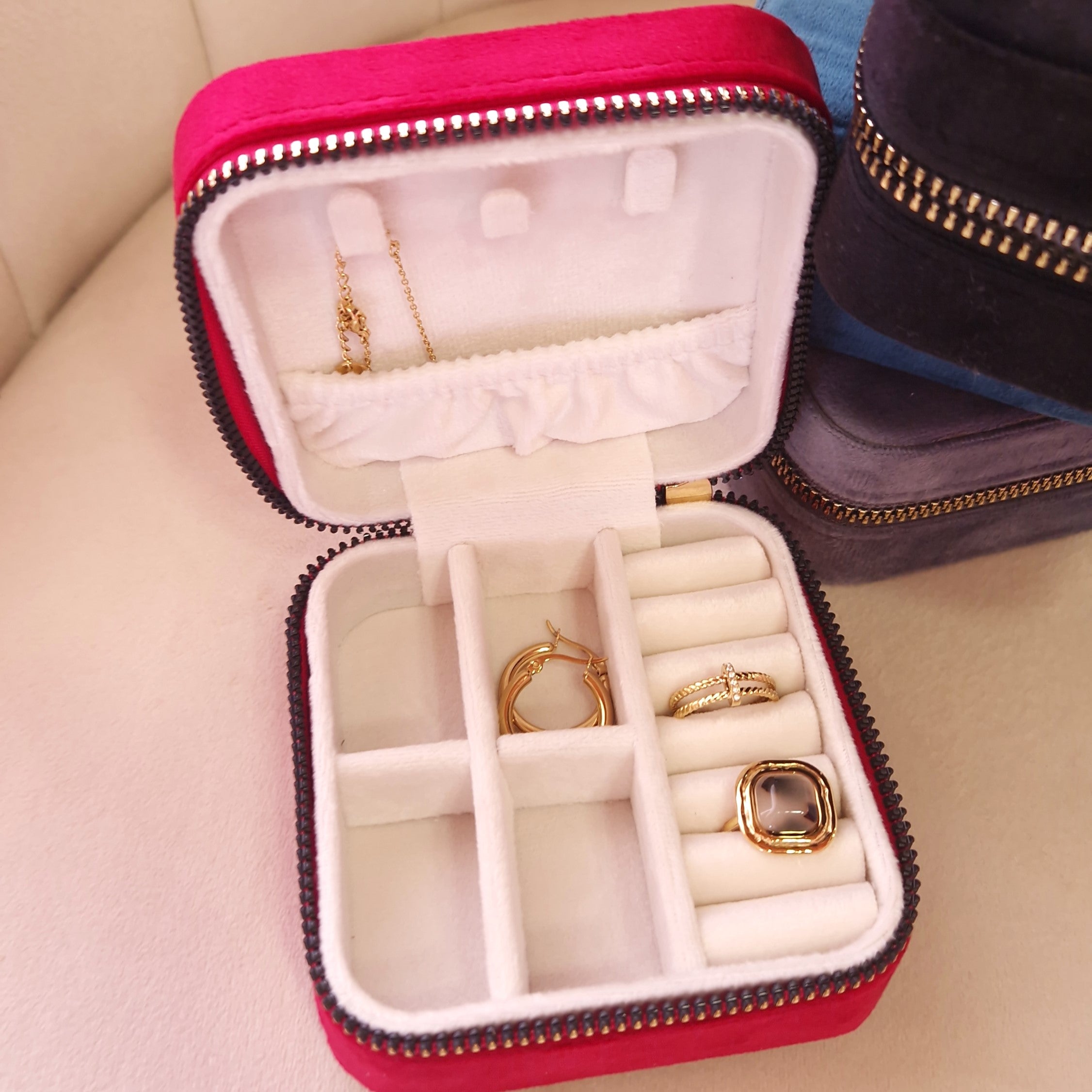 boite à bijoux compacte de voyage en velours organisateur bijoux portable avec fermeture zippé idéal transport